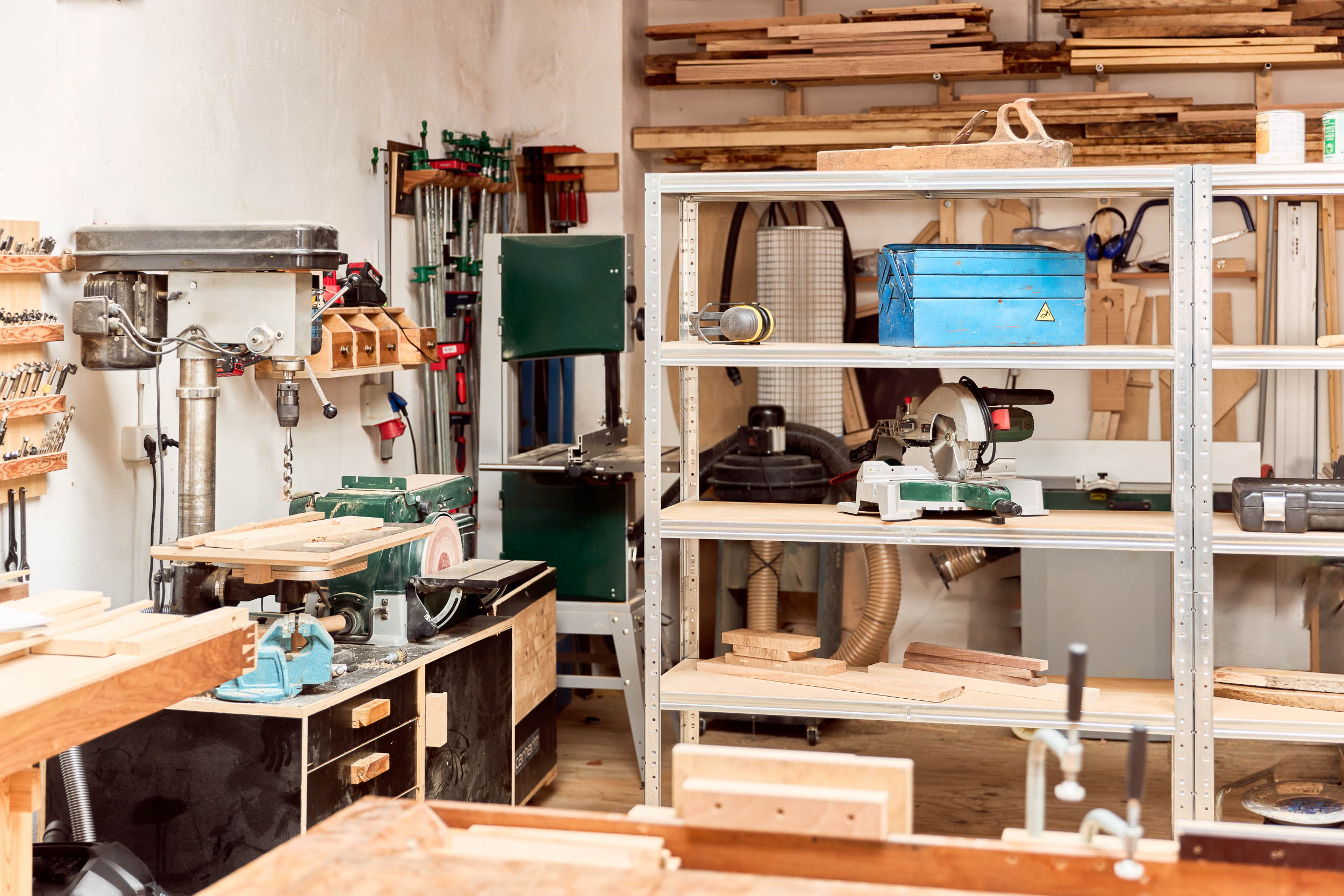 Regál do pivnice a dielni